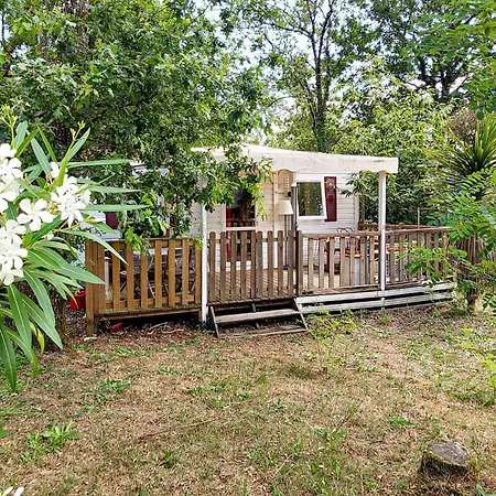 Cozy Stacaravan In Saint-Paul-les-Dax