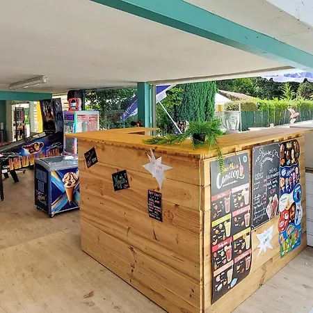 Kemp Cozy Stacaravan In Saint-Paul-lès-Dax