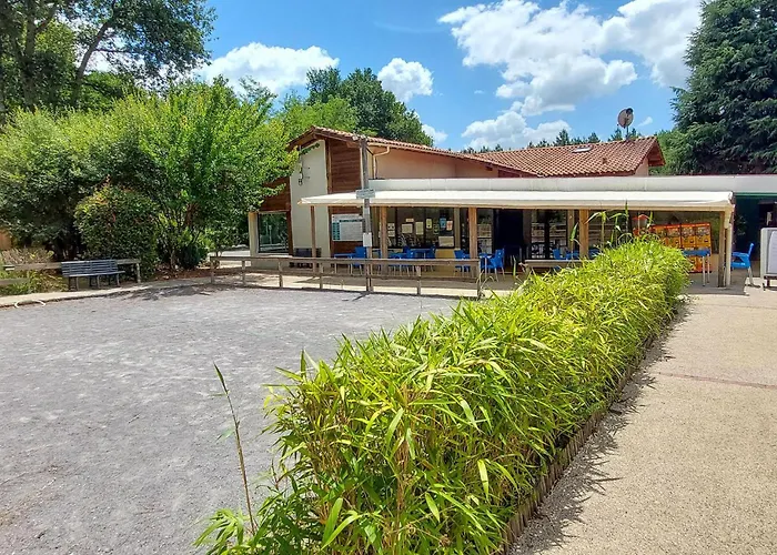 Parque de Campismo Cozy Stacaravan In Saint-Paul-lès-Dax