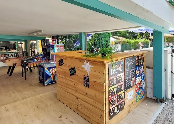 Parque de Campismo Cozy Stacaravan In Saint-Paul-lès-Dax